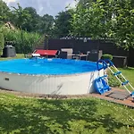 Kleinmoellerchen Neu Poserin