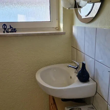 Kleinmoellerchen Neu Poserin