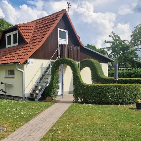 Kleinmoellerchen * Neu Poserin