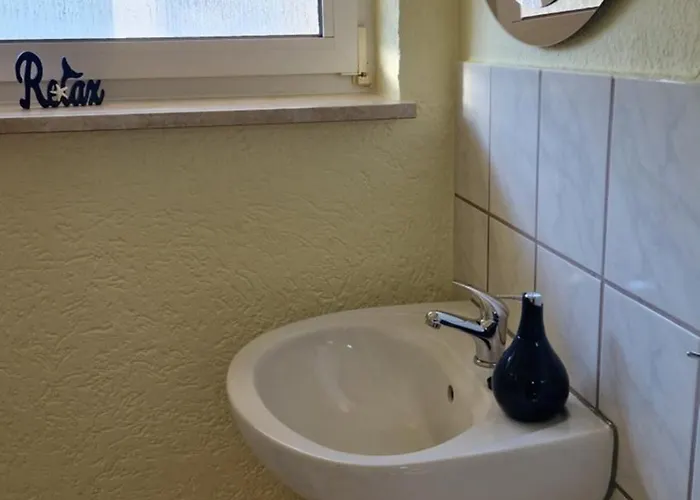 Kleinmoellerchen Neu Poserin